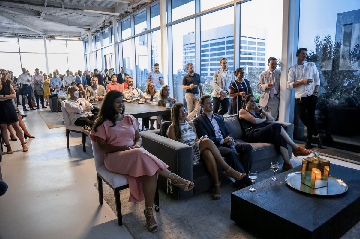 DisruptCRE's tweet photo. More from last weeks party celebrating @thebuiltworld1 Episode 04: Supertalls - WATCH  https://t.co/UtVifXHg5O #explorethebuiltworld @jll_usa @SwitchHQ @view_inc_ #PropTech #realestate #innovation #cretech #disruptcre https://t.co/VWcieKvYmD
