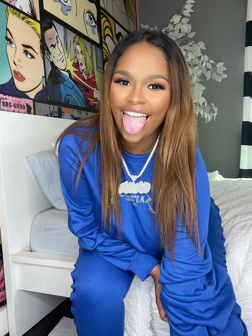 TW Pornstars - Kokokay. The latest pictures and videos from Twitter for