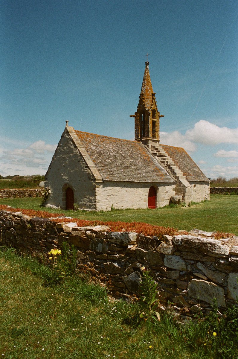 jonathanbertin's tweet photo. La Bretagne à travers mon FM2 et de la bonne grosse Kodak gold 200 🔥

insta: jonathanbertin https://t.co/fYX15CabkF