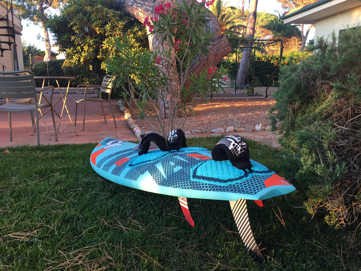 It's a weapon 👍  #gasails #tabouboards