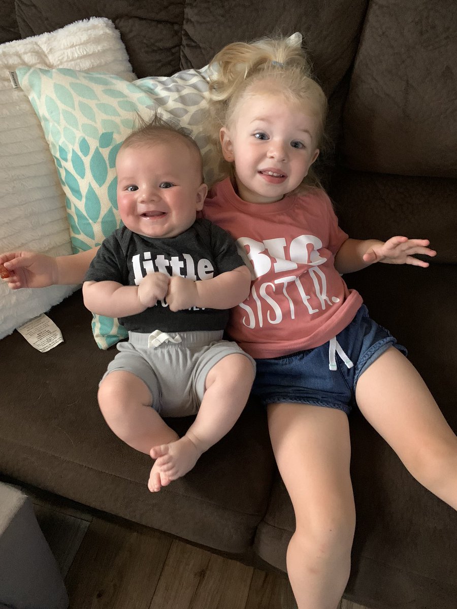 mickayla_willis's tweet photo. Mini 1 &amp; mini 2 😍 https://t.co/CCkYEI4pjZ