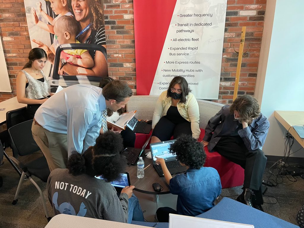 wmataGM's tweet image. I can't overstate how impressed I am with our #ProjectConnect Orange Line interns! @CapMetroATX @ATP_org partnered w/ @AECOM to create educational &amp;amp; future career opportunities for students. This is how we help build community based infrastructure for future generations.