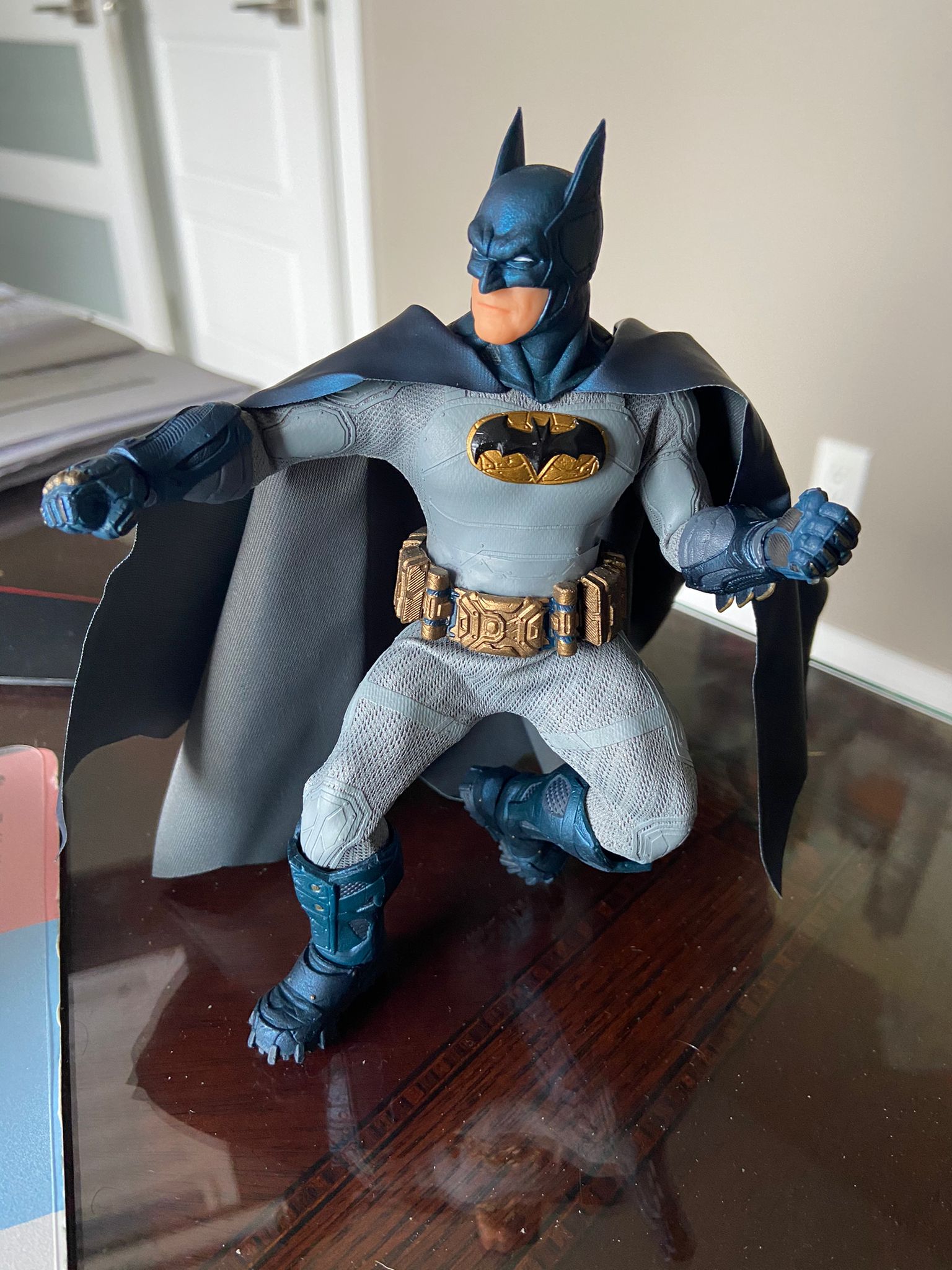 Supreme knight 2024 batman mezco