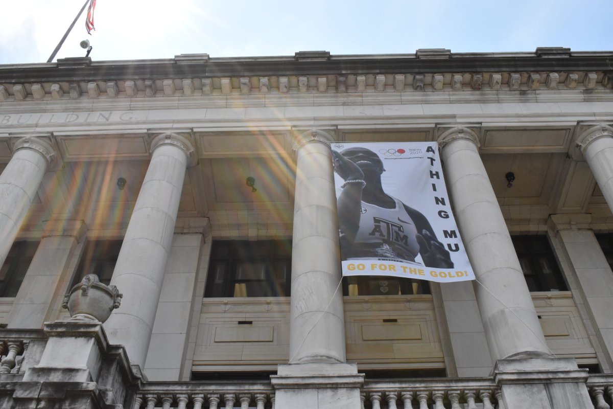 The City of Trenton yesterday unveiled a banner on the front of City Hall celebrating Athing Mu, a Trenton native who is representing the United States in the 800-meter dash at the upcoming Tokyo Olympic Games. 

*Watch the special feature video*

trentondaily.com/city-of-trento…