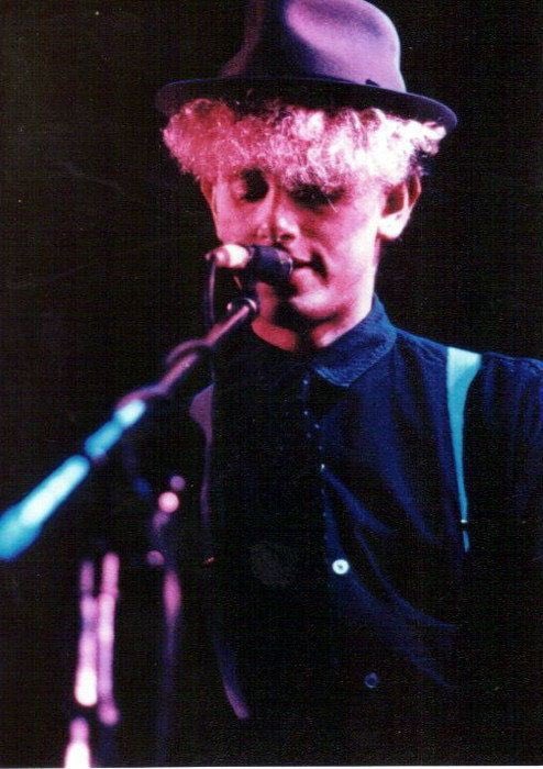 Cumple 60 el autor del soundtrack de nuestra vida. El 1! Happy Birthday Martin Gore   