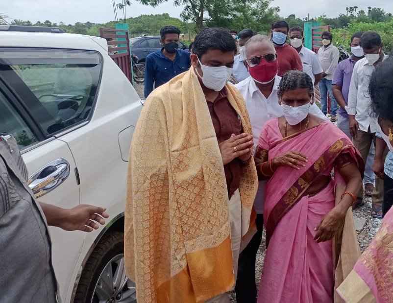 MahindraLtd's tweet photo. Visit of Hon'ble Krishna district collector Shri J.Nivas, I.A.S -Municipal Solid Waste Management Project #MSWM - Developed and Maintained by Mahindra Waste to Energy Solutions Ltd at #Tiruvuru_Nagarapachayat, Krishna Dt. AP
#MWTESL
@swachhandhra1 https://t.co/Xs46CmI36k