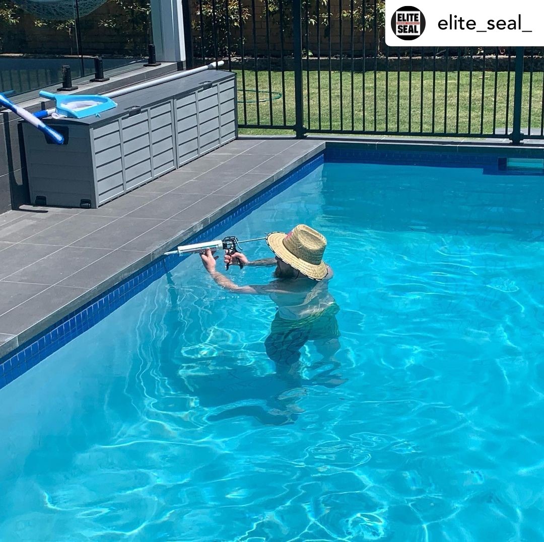 AlbionEngCo's tweet photo. This week's #AlbionFeatureFriday comes all the way from @Elite_Seal_ in Melbourne, Australia. Thank you for sharing!🌞
#FeatureFriday #repost #feature #dispensingsolutions #tools #sealant #adhesive #construction #engineering #toolsofthetrade #albioneng #WeDispenseThat https://t.co/KHfREbTT7v