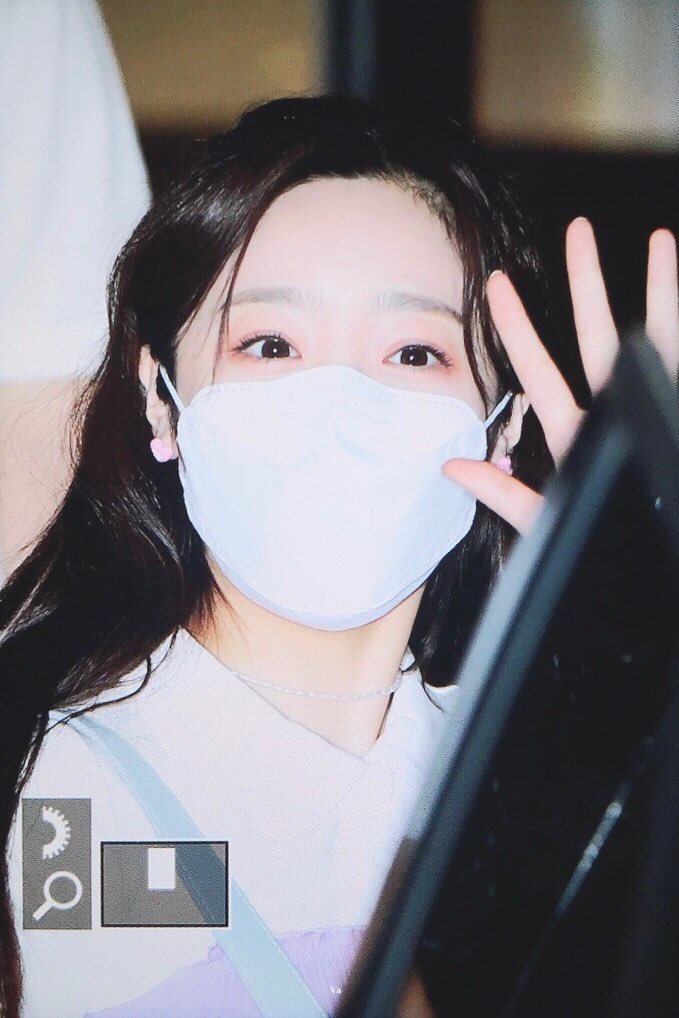 Vapasseul's tweet photo. 210723 오늘 하루 행복🤍

#라잇썸 #LIGHTSUM #ライトサム #히나 #HINA #みんなの初恋長井陽菜 https://t.co/j8YMkChlLq