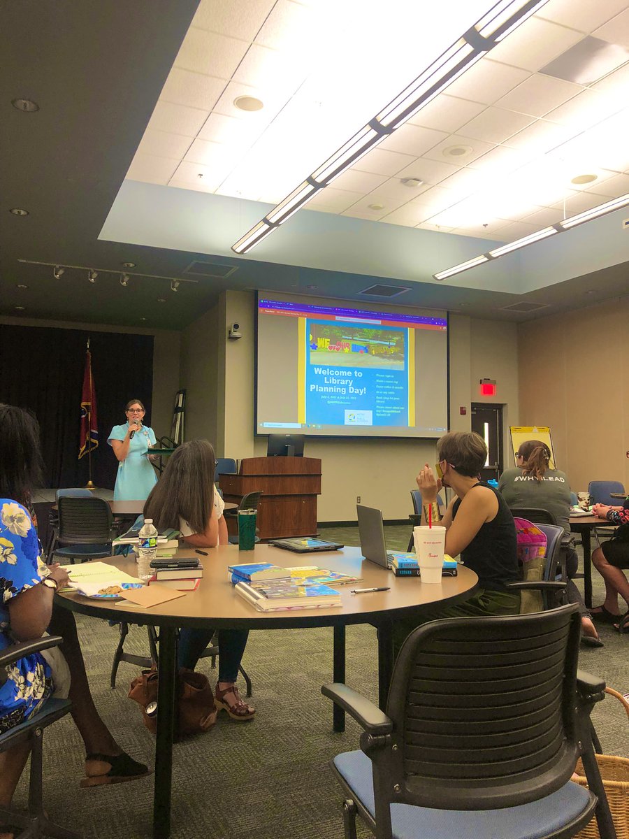 WBE_Library's tweet image. Ready for a great day of planning with @MNPSLibraries today! #mnpslibhack