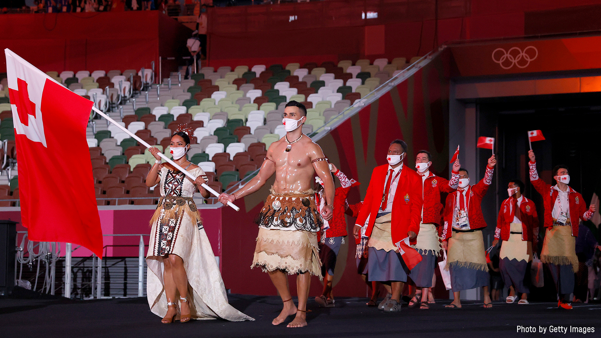 Tokyo Olympic Games Tokyo Opening Ceremony オリンピックの開会式の有名人 トンガのピタ タウファトファ選手 Pitatofua 今回もいつもの姿で登場です ようこそ 東京 オリンピック 開会式 Unitedbyemotion T Co