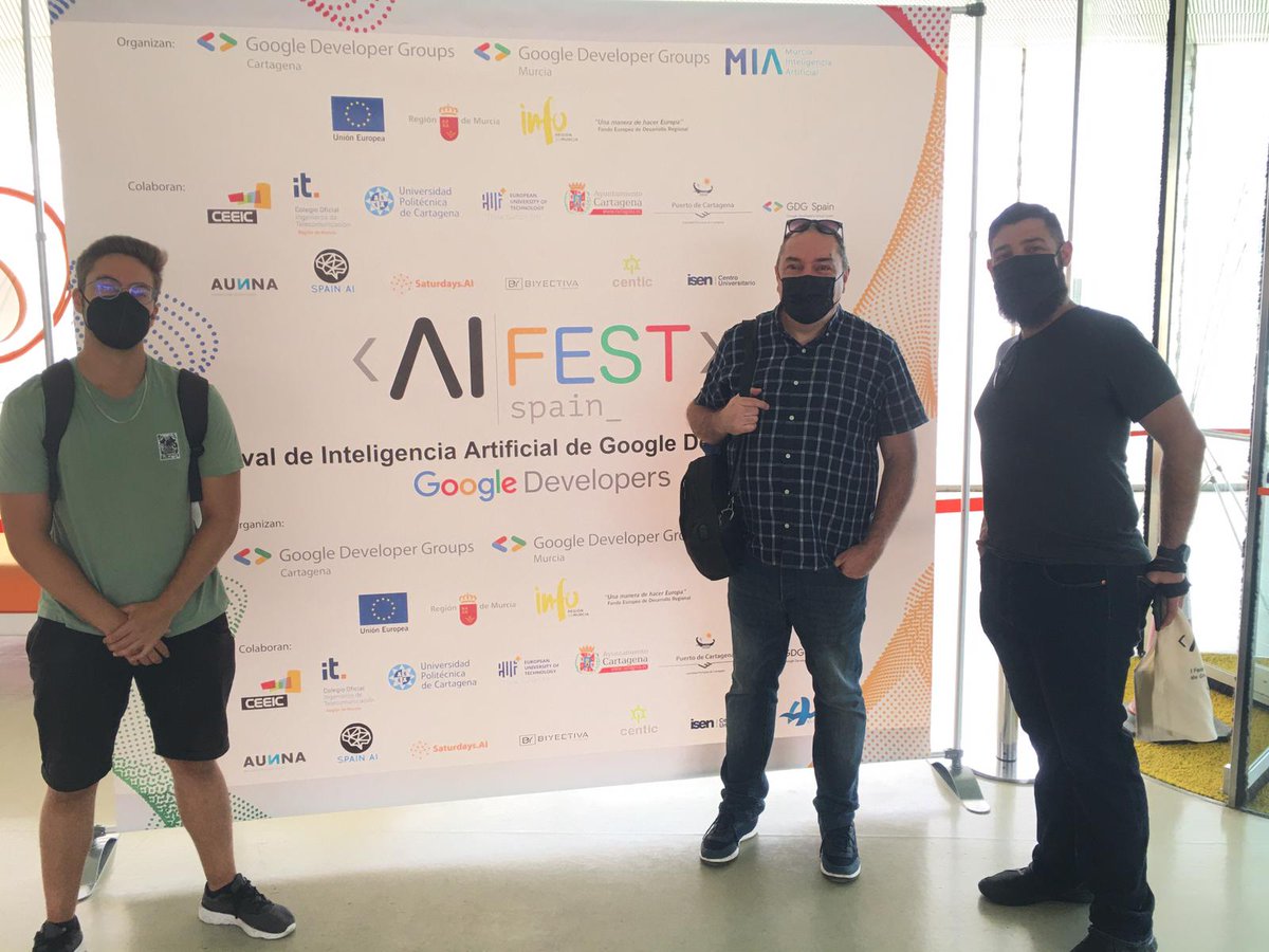 Todo listo para empezar el #AIFestSpain a las 11 con <a href="/GDGMurcia/">Google Developer Groups Murcia</a> <a href="/GDGCartagena/">GDG Cartagena</a> <a href="/MurciaIA/">MIA</a> del <a href="/GDG_ES/">GDG Spain</a> 
Streamings Sala A: bit.ly/3xXT5ML
Sala B: bit.ly/3hUh21N
A las 12 en la A hablo de IA y becas @gsoc para universitarios y los <a href="/LaboratorisTIC/">LaboratoriosTIC</a> del @parcteclleida