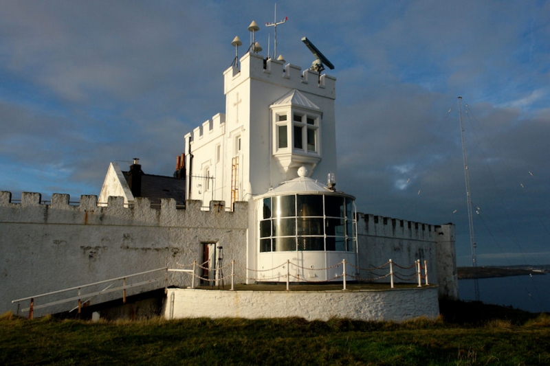 BritishListedB's tweet photo. Building of the day: Point Lynas Lighthouse and Telegraph Station with accommodation blocks and enclosure walls, Llaneilian, Isle of Anglesey https://t.co/QVKcaja0D7 https://t.co/BoacvHYEdr