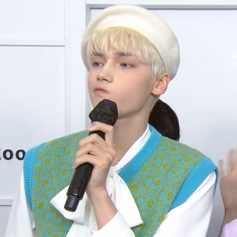 txt_sarangdan2's tweet photo. 아기천사 https://t.co/Zt6NqsiiHo