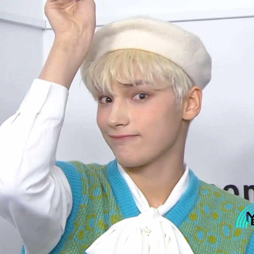 txt_sarangdan2's tweet photo. 아기천사 https://t.co/Zt6NqsiiHo