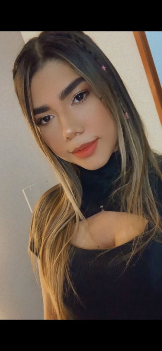 sofiapatino20's tweet photo. Una salidita cómo está #NoBotellas https://t.co/oQJLpPOWSE
