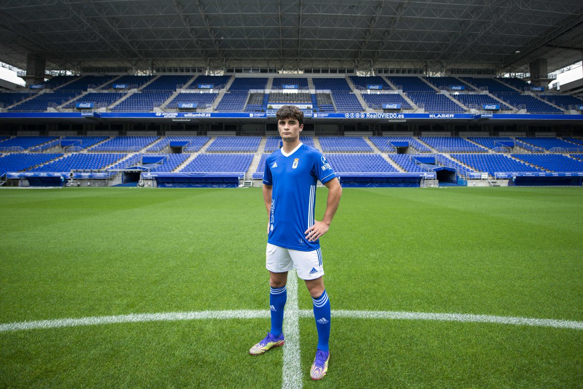 RealOviedo's tweet photo. 🙌 💙 ¡Me la llevo! 💙 🙌
#EsAzul #ItsBlue #YeAzul #RealOviedo 🔵⚪️
@adidas_ES https://t.co/wLkqygwfNH