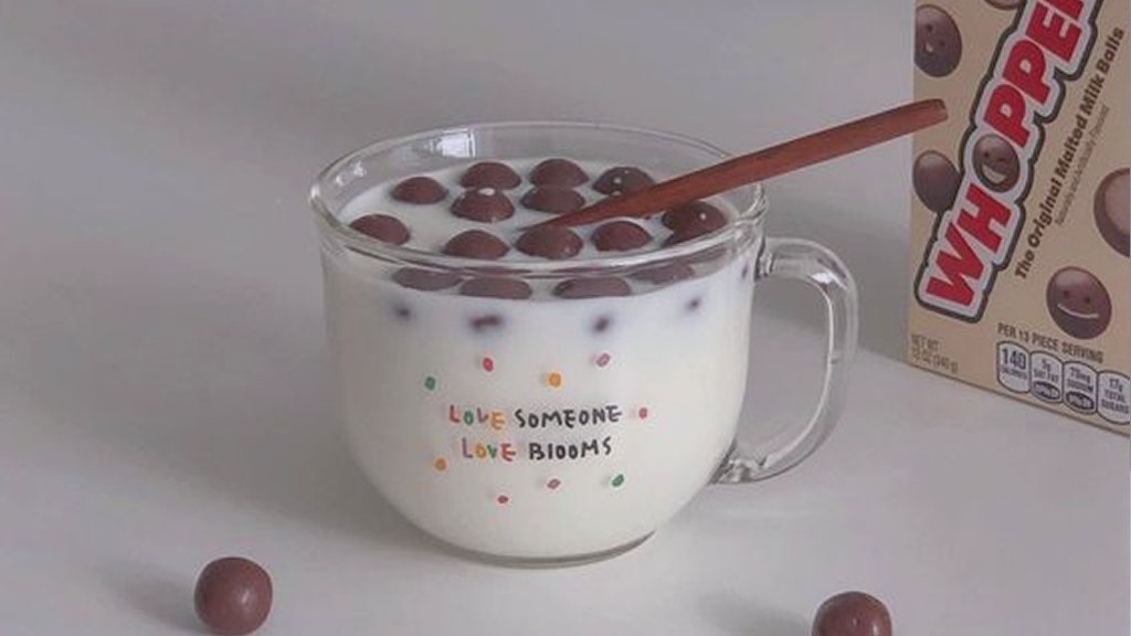 samgorn_SRYP's tweet photo. ☁️ชี้แจง☁️
↬ กรรวี ภัทรเมธาดี | สาม | G.16 Sci-Math

━ Twitter
🍪🥛 = ทวิต
/เซิ้ง/ = กระทำหลังจอ

━ Roleplay
"..." = สามพูด
'...' = สามคิด
📱: ... = สามโทร/ส่งข้อความ
[ ... ] = ผปค.เองคับ

ทัก โค โรล อีสโอเค !
Doc : bio
#SRYP_Commu https://t.co/ppyb3cVs4P