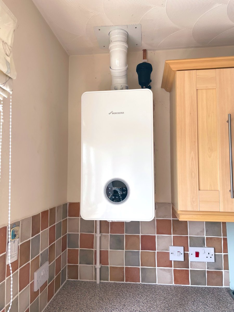 A new Worcester 4000 combi boiler installed this week #worcesterbosch #boiler #newboiler #Denbighshire #Wrexham #Flintshire #Shropshire #Cheshire