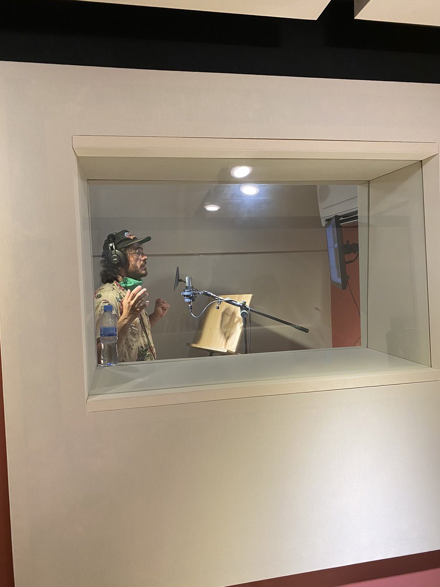 BrainComEU (@braincomeu) on Twitter photo Some studio time on this lovely #Barcelona Friday for vocal recording of the #VR #BrainComEU experience #graphene #scicomm #brain
<a href="/aargemi/">Àlex Argemí</a> <a href="/justsper/">Justin Sperling</a> @jpisuner <a href="/BrainComEU/">BrainComEU</a> Some studio time on this lovely #Barcelona Friday for vocal recording of the #VR #BrainComEU experience #graphene #scicomm #brain
<a href="/aargemi/">Àlex Argemí</a> <a href="/justsper/">Justin Sperling</a> @jpisuner <a href="/BrainComEU/">BrainComEU</a>