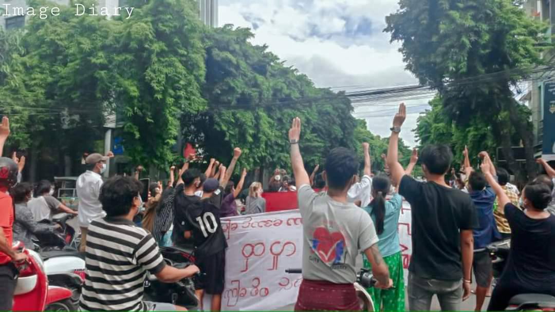 The #Mandalay-Allied strike marched &amp; shouted slogans on the main streets in order to remove the military rule. #ICJ_BringSACToJustice #July23Coup  #WhatsHappeningInMyanmar