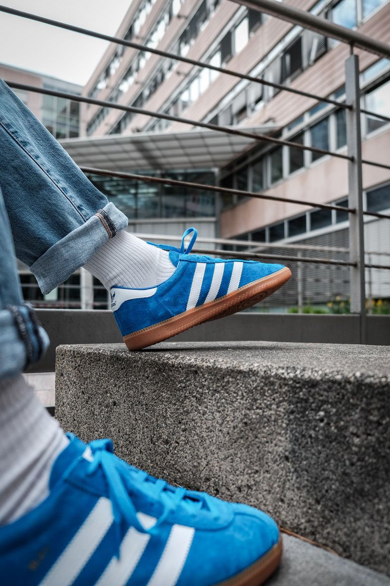 SpezialMadrid's tweet photo. ¡Vuelven el icónico modeo “Bleu” de @adidasoriginals!
#zapatillas #trainers #sneakers #footwear #adidas #adidasonly #adiporn #bleu #adidasbleu #terraces #casual #casualculture #adidascasual #madrid #adidasmadrid
https://t.co/RB5wI6BrWH https://t.co/QB82pYs57l