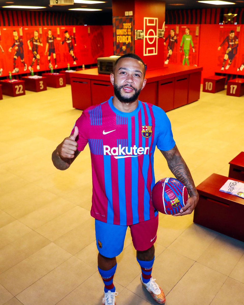 FCBarcelona's tweet photo. Welcome to your new locker room. https://t.co/FwvBdx6DuP