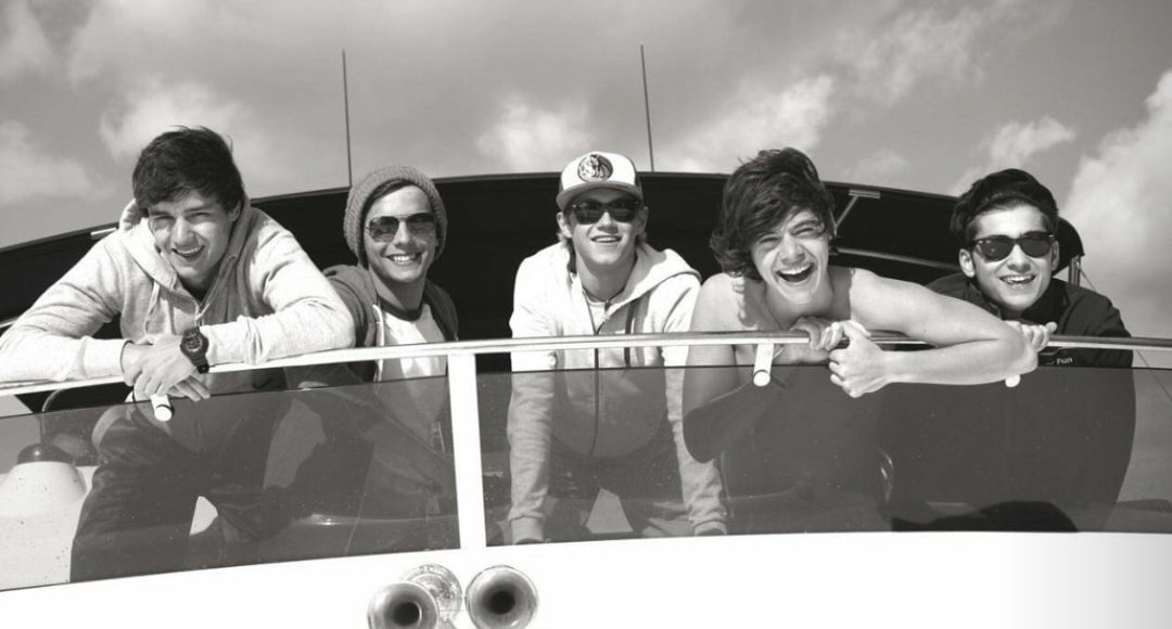 Tommo96121326's tweet photo. Happy 11th anniversary!!!
#11YearsOfOneDirection #11YearsOf1D #Happy11YearsOneDirection #directionersstillgoingstrong #directionersbreaktheinternet #OneDirection #wearedirectioners https://t.co/FeYmCubjtQ
