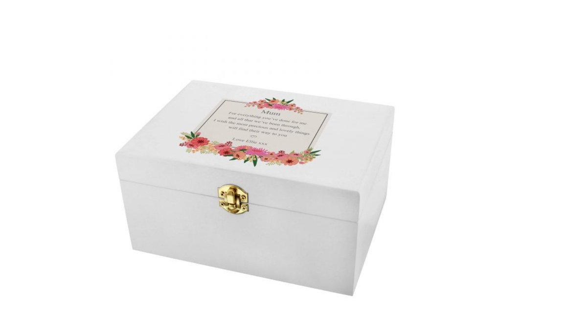 AnikaGift's tweet photo. Store your little treasures in this gorgeous Floral Wishes Keepsake Box.🌸

Shop here: https://t.co/TPBGAEAWfc 

#anikasgiftshop #anikagiftshop #giftshopuk #giftsuk #personalizedgifts #customizedgift #personalisedgiftsuk #keepsakeboxes https://t.co/FFRRkqKaJ5