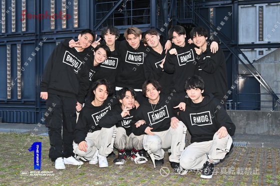 本日7/23(金) 22時より #THEFIRST 公式写真第三弾を販売します🙌🏻 8/5