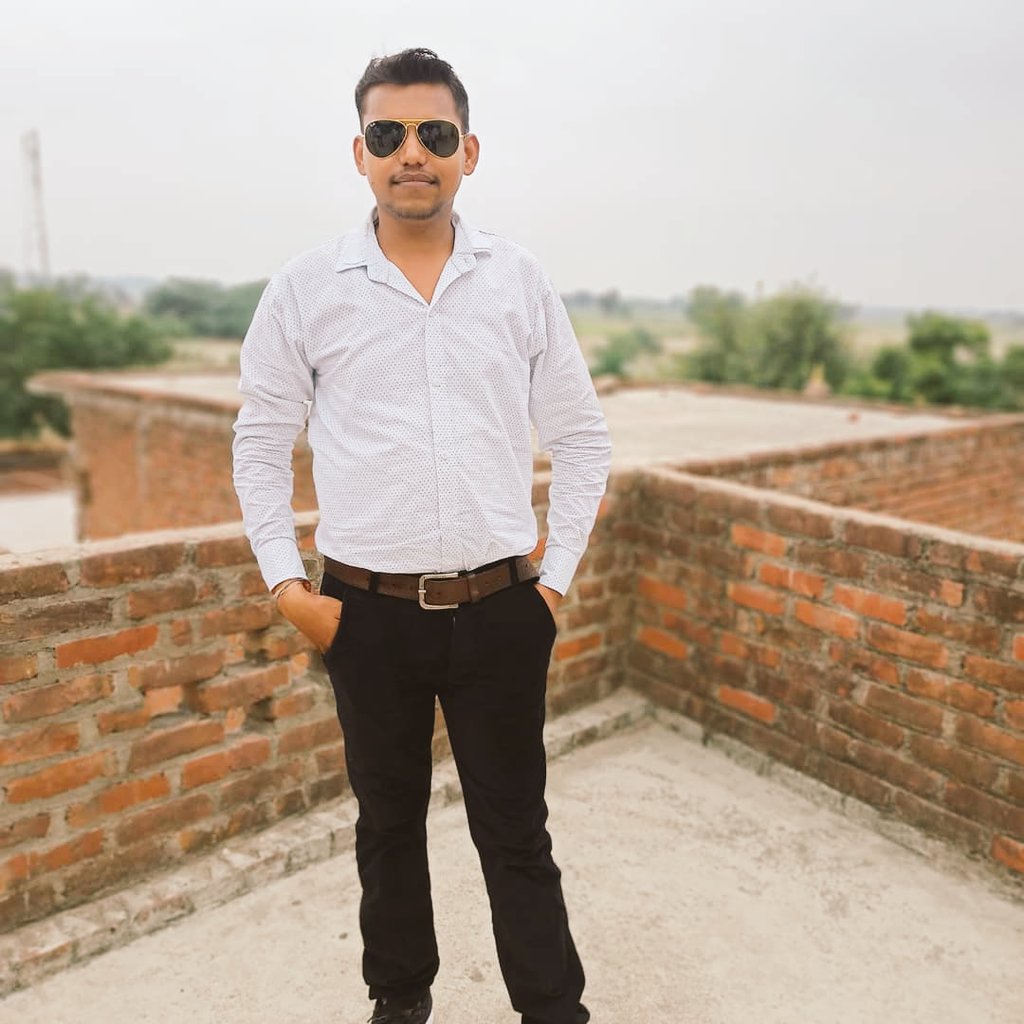 SumitSh12215992's tweet photo. #NewProfilePic https://t.co/2WXIhaXdJO