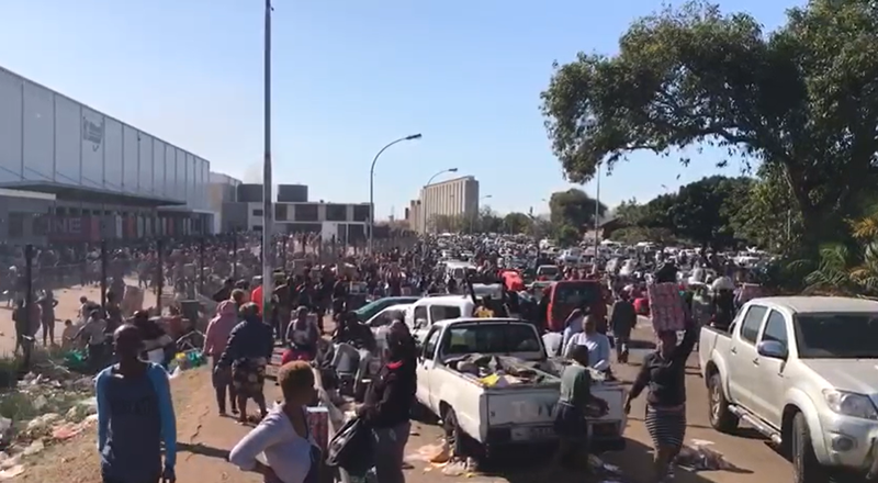 Kubayi reiterates call for looters to test for Covid

bit.ly/36WEk0M

<a href="/ecr9495/">East Coast Radio</a> | <a href="/NomfundoSeabre_/">Nomfundo Ngcobo</a>