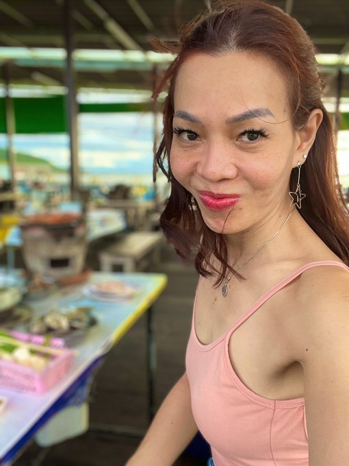 Hungry! https://t.co/ii17q85CVN