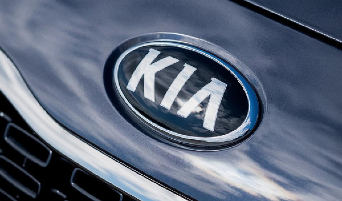 mycaready's tweet photo. ¡La historia y evolución del #logotipo de #KIA 🚙 uno de los mayores fabricantes de #automóviles de Asia🇰🇷 ¡Ya disponible en el #Blog de #Mycaready! 🙌
https://t.co/YDurOkOGFp
#logokia #kialovers #kialove #kiaclub #coches #automoviles #automovilismo #automocion #marcas #logo https://t.co/uPgXWLXcE4