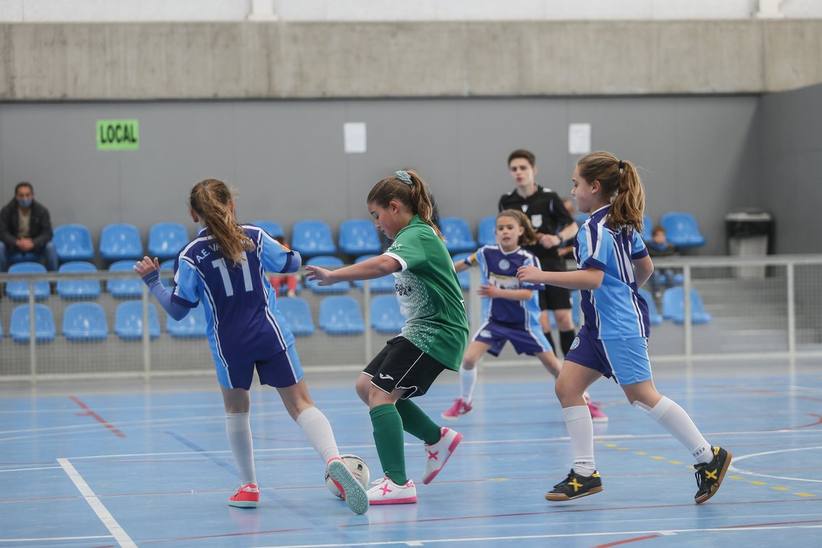 ✅🆕 Les primeres agrupacions provisionals de futbol sala per a la temporada 2021-2022

🏆 DHC, 1a i 2a Divisió

▶️ Sènior masc 
▶️ Juvenil masc
▶️ Cadet mixte
▶️ Infantil mixte
▶️ Aleví mixte
▶️ Sènior fem
▶️ Juvenil fem

🔗 Més a fcf.cat/noticia/les-pr…

#AgrupacionsFS