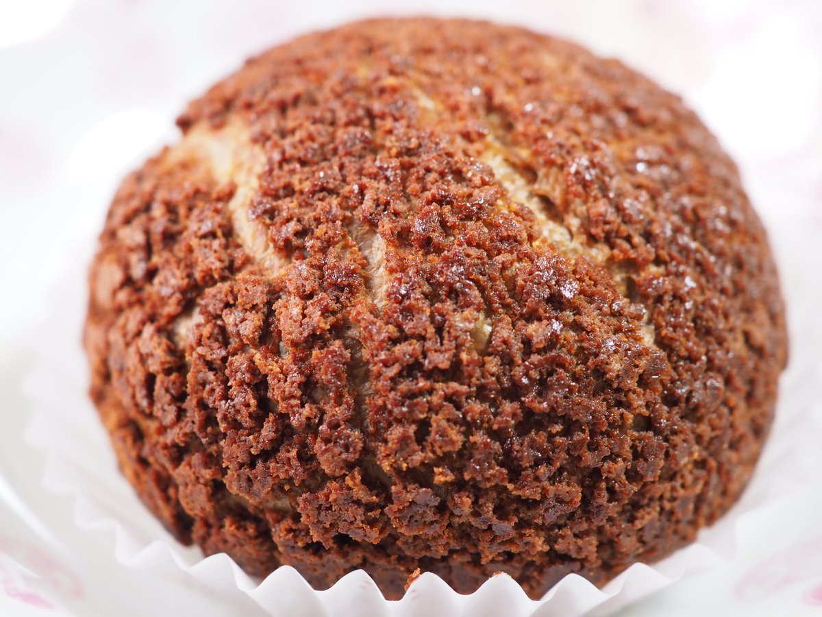 pâtisserie easeさん(日本橋)
ブルーベリーのチョコレートタルトとアマゾンカカオのシュークリーム！
タルト生地もザクザク美味しくて、中のガナッシュとても美味しかったです！
シュークリームのクリームも香りがよくてしあわせな気持ちになれました！
他のスイーツも食べたいのでまた行きたい！