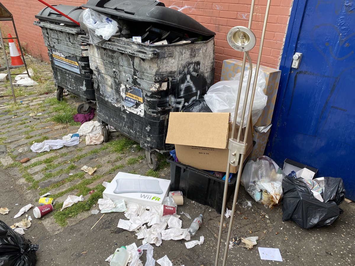 EdinBrawGuide's tweet image. This is absolutely disgusting and sadly a daily occurrence. Thanks to whoever ends up cleaning this, but can we get to the source of the problem? Dirty nappies and rotten food spread quickly along Jane Street. Reported to @Edinburgh_CC numerous times @adamrmcvey