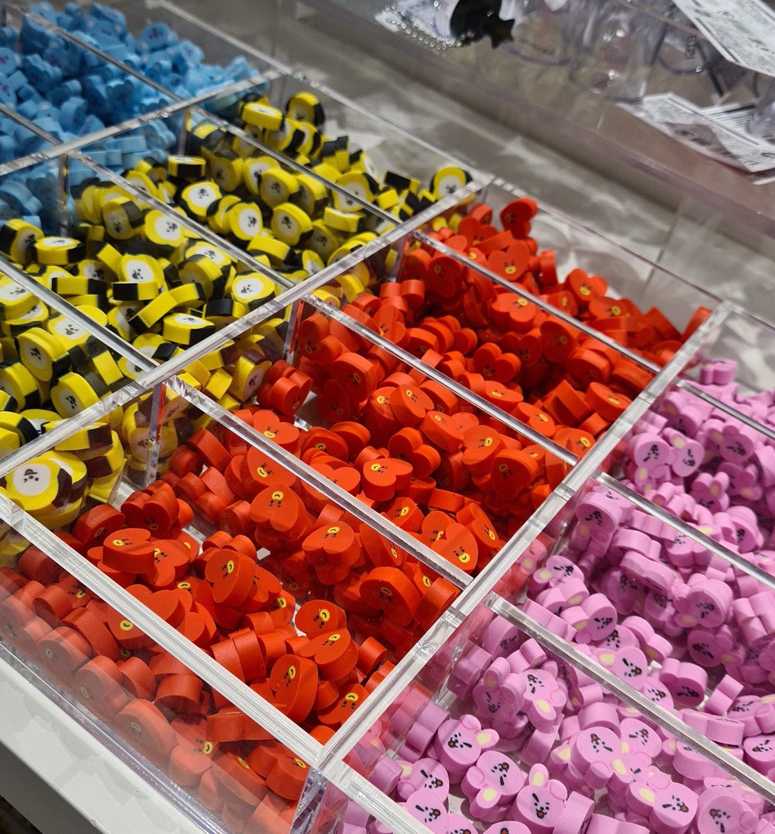 hoopki's tweet photo. THOSE ARE ERASERS AND YOU MAKE YOUR OWN LITTLE BOTTLE OF LIDDOL BT21 ERASERS I'M SCREAMING THAT'S SO CUTE??? https://t.co/4KNXmch7iU