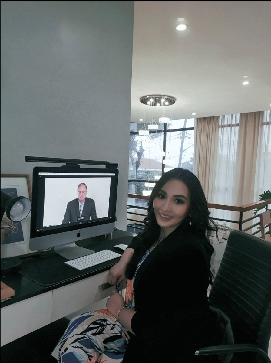 wellalou's tweet photo. Last week of the online classes on Public International Law at The Hague Academy of International Law - Académie de droit international de La Haye. Next week, we will begin with topics on Private International Law. 🤩 https://t.co/oD7ROO4i49