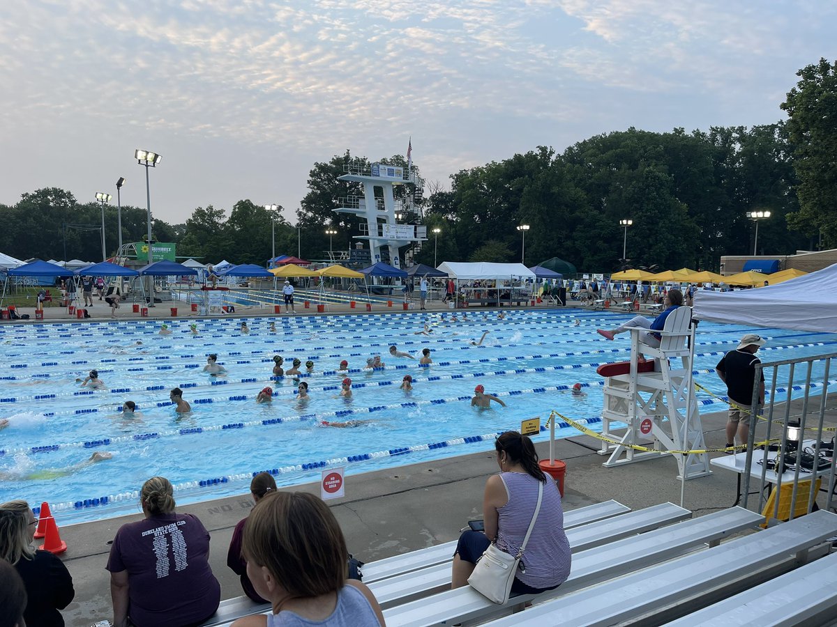 jmybeck's tweet photo. Let’s Go @FASTTigerSwim!! Let the State of Indiana hear you ROAR!!  #INSwimmingAGS https://t.co/trUVCQbajO
