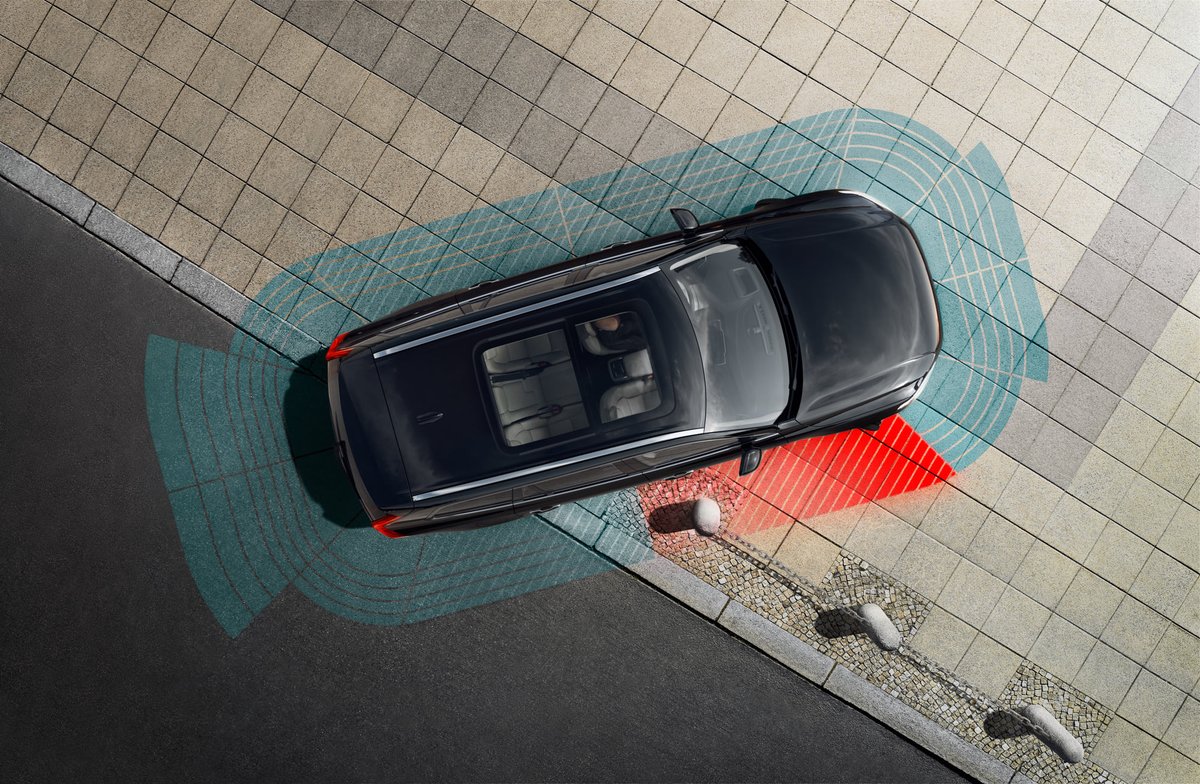 Volvocarjapan 面倒な駐車もお手のもの 障害物を検知するパーク アシスト に360 ビューカメラ そして ハンドルを自動操作するパーク アシスト パイロットが駐車を支援 この機能は 全長の1 2倍のスペースがあれば 駐車枠内に収めることができます Volvocarjapan 面倒な駐車もお手のもの 障害物を検知するパーク アシスト に360 ビューカメラ そして ハンドルを自動操作するパーク アシスト パイロットが駐車を支援 この機能は 全長の1 2倍のスペースがあれば 駐車枠内に収めることができます