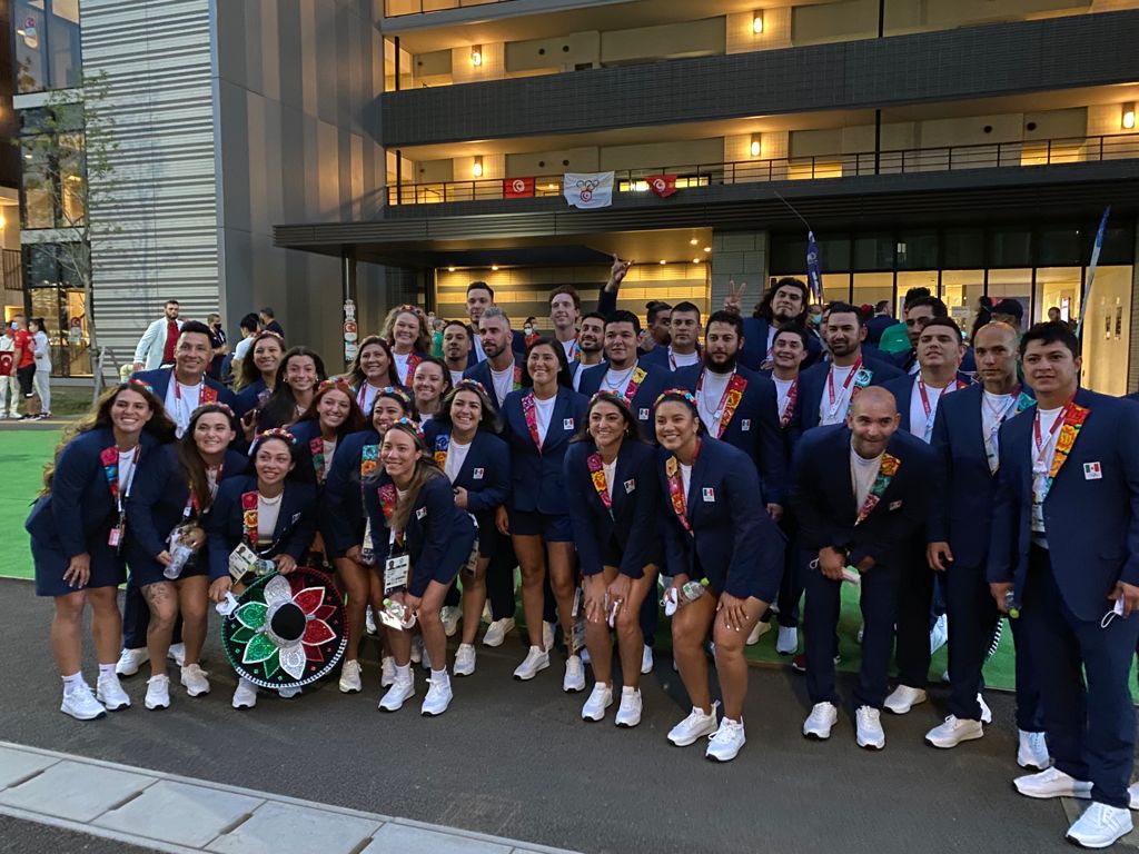 ¡Así de elegantes vamos <a href="/SoftbolMX/">Fed Mex Softbol</a>, y nosotros, a la inauguración de los #JuegosOlimpicos! 👏🏻👌🏻🇲🇽

¡Venga #MEX!
