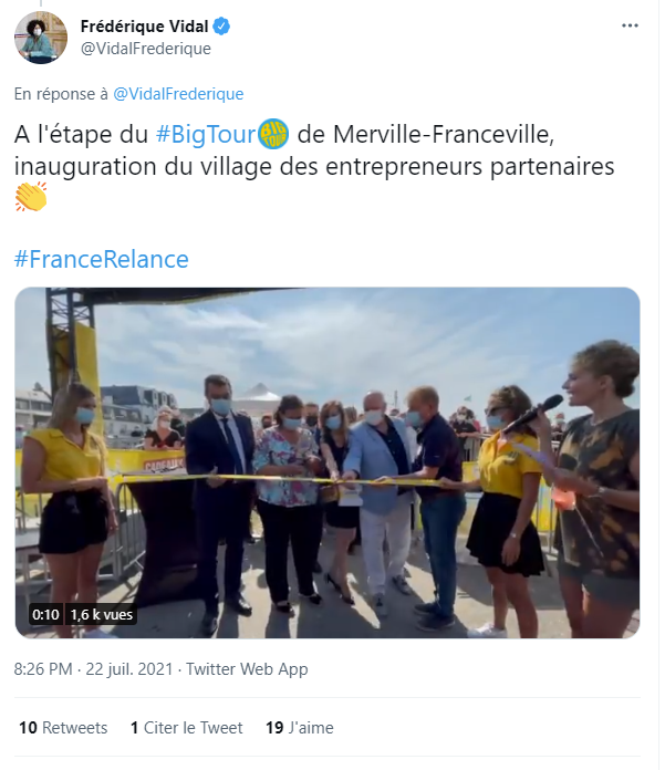 #Parcoursup 
Juillet 2017, 48000 bacheliers sans affectation. Mme Vidal : « un énorme gâchis »
Juillet 2021, 67000 bacheliers sans affectation. Mme Vidal : [va à la plage]