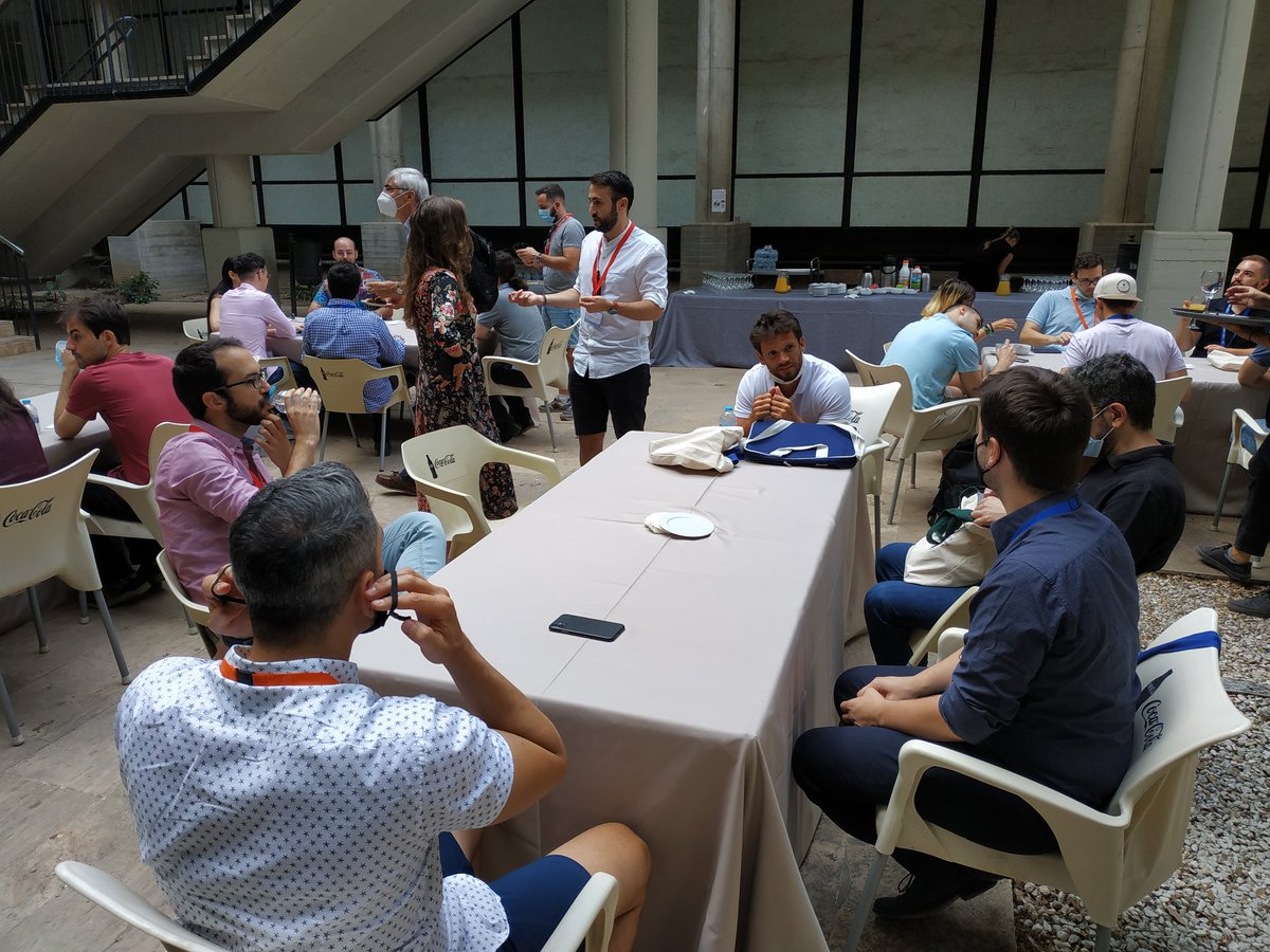 2020EAM's tweet photo. #EAM2021 #CoffeeTime in @psicologia_uv #networking#EAM #AEMCCO  @CrueUniversidad @AcPsicologiaEs More pictures in #Instagram https://t.co/2BmyrhgvVn