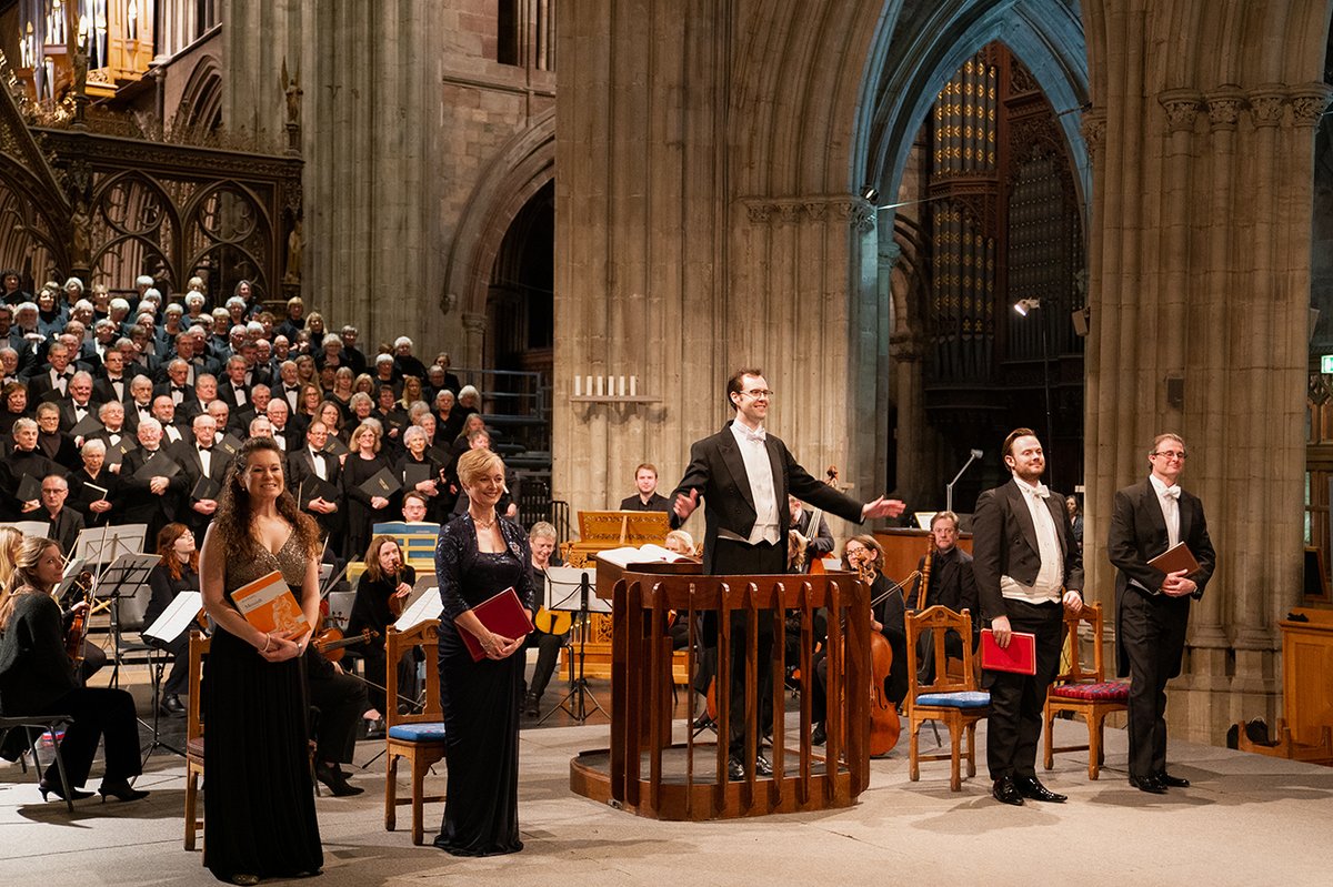 Tune into <a href="/BBCRadio3/">BBC Radio 3</a> 'In Tune' at 6 tonight to hear our fab music director &amp; #ThreeChoirsFestival artistic director @samuelhudson8 talk about the imminent #Worcester @3choirs! We can't wait to take part in some amazing #music <a href="/WorcCathedral/">Worcester Cathedral</a> #worcester 
Pic @whitefootphoto