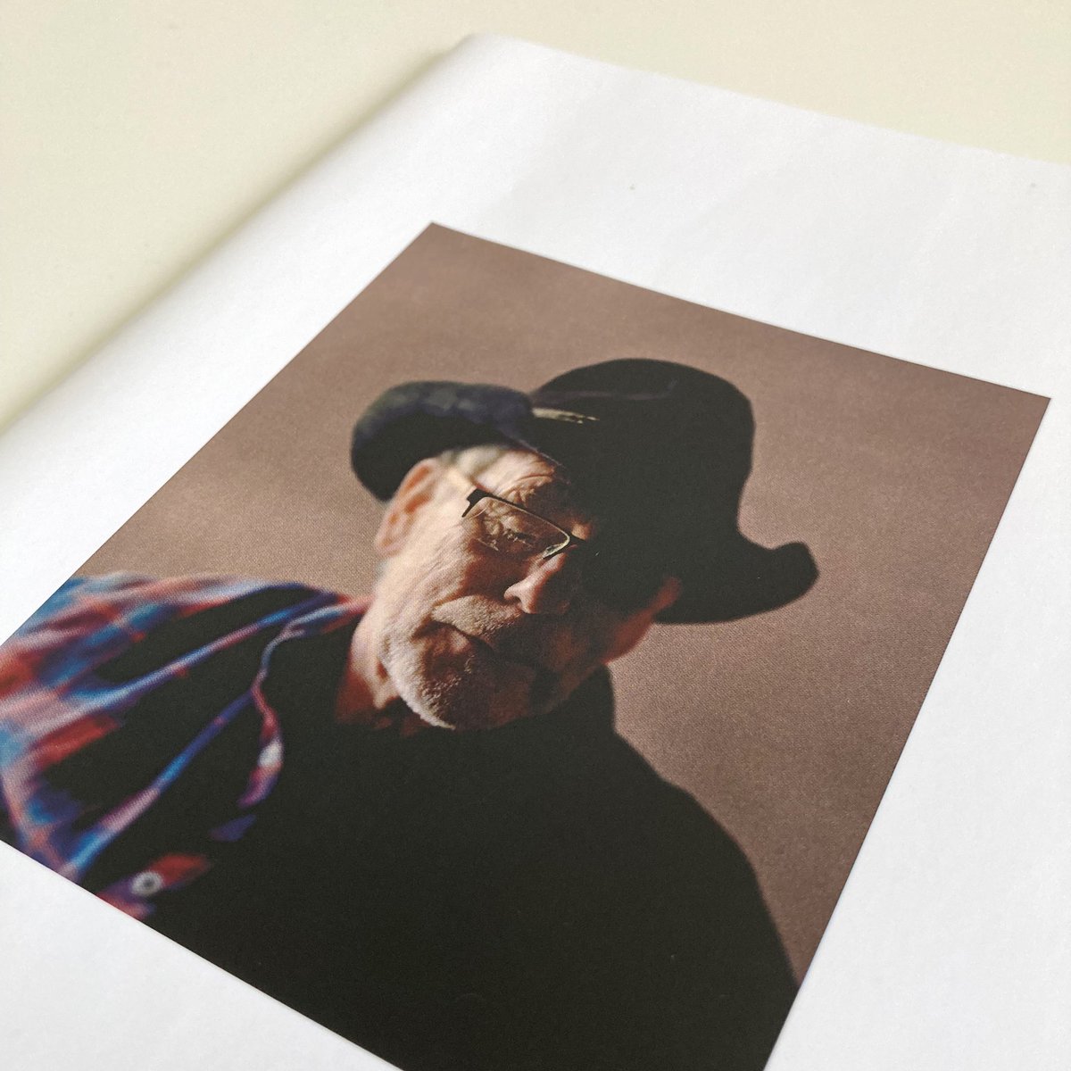 LeftABit_'s tweet image. What’s inside the zine pack? #photozine #photography #publishing #zine #ourcollectivebreath