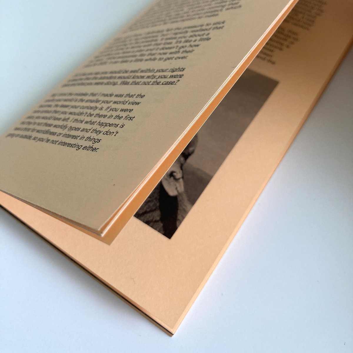 LeftABit_'s tweet image. What’s inside the zine pack? #photozine #photography #publishing #zine #ourcollectivebreath