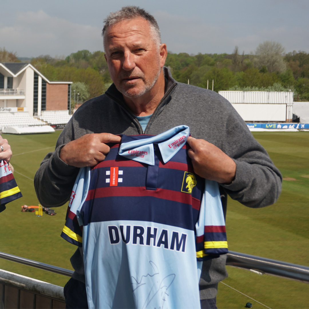 Durham Cricket (@durhamcricket) on Twitter photo Fancy winning our new @RoyalLondonCup shirt signed by chairman <a href="/BeefyBotham/">BeefyBotham</a>? 😍
Retweet this post, follow us and leave a comment - we'll choose a winner at random and send it out. 📭
#ForTheNorth Fancy winning our new @RoyalLondonCup shirt signed by chairman <a href="/BeefyBotham/">BeefyBotham</a>? 😍
Retweet this post, follow us and leave a comment - we'll choose a winner at random and send it out. 📭
#ForTheNorth