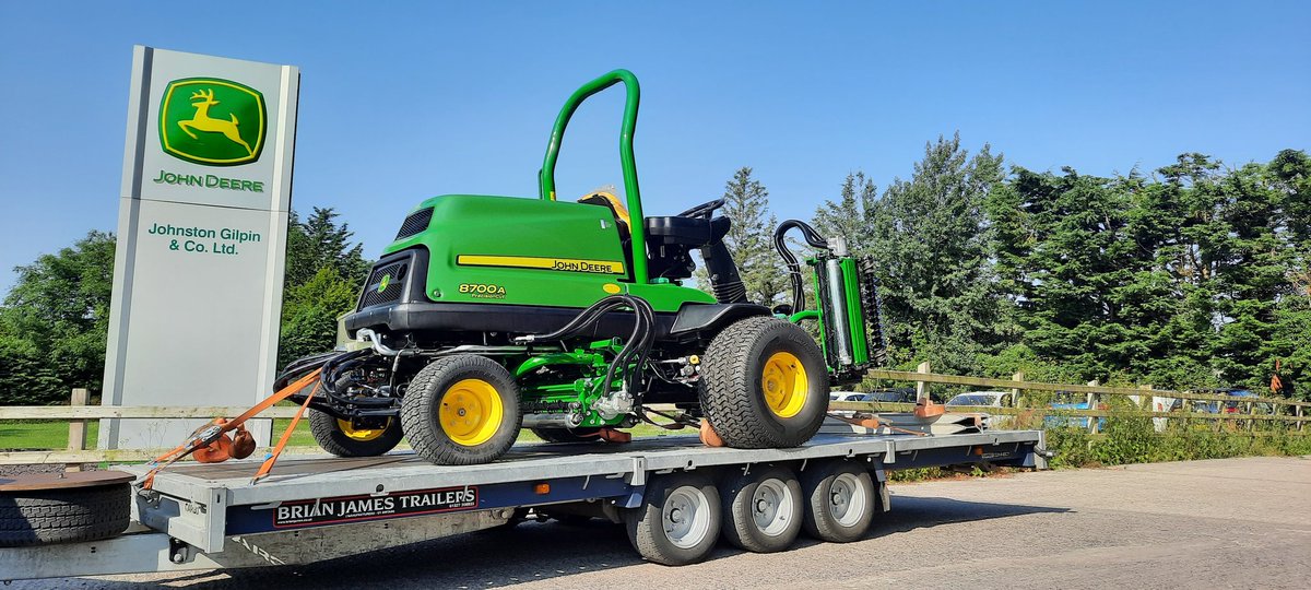 RickyNei11's tweet image. Many thanks from all at @JohnstonGilpin to Vinney and greenstaff for choosing the awesome @JohnDeere 8700A to maintain their fairways. Thank you to @CairndhuGC for the purchase. #professional #techcontrol @greenkeepingire @PitchcareIRE 🚜☝️⛳