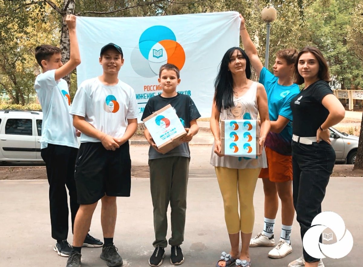 С открытой душой, от сердца к сердцу! ❤️

Продолжаем раздавать подарки к 1 сентября тем семьям, что попали в трудную жизненную ситуацию 🙏🏻

Активисты #РДШТО подарили уже 14 коробочек доброты!😱

Присоединяйся к нам🔥