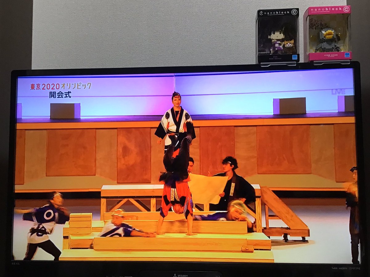 kimutatu48's tweet photo. 五輪のオープニングにジャルジャル混ぜても気づかない説 https://t.co/mMW79rGxz9